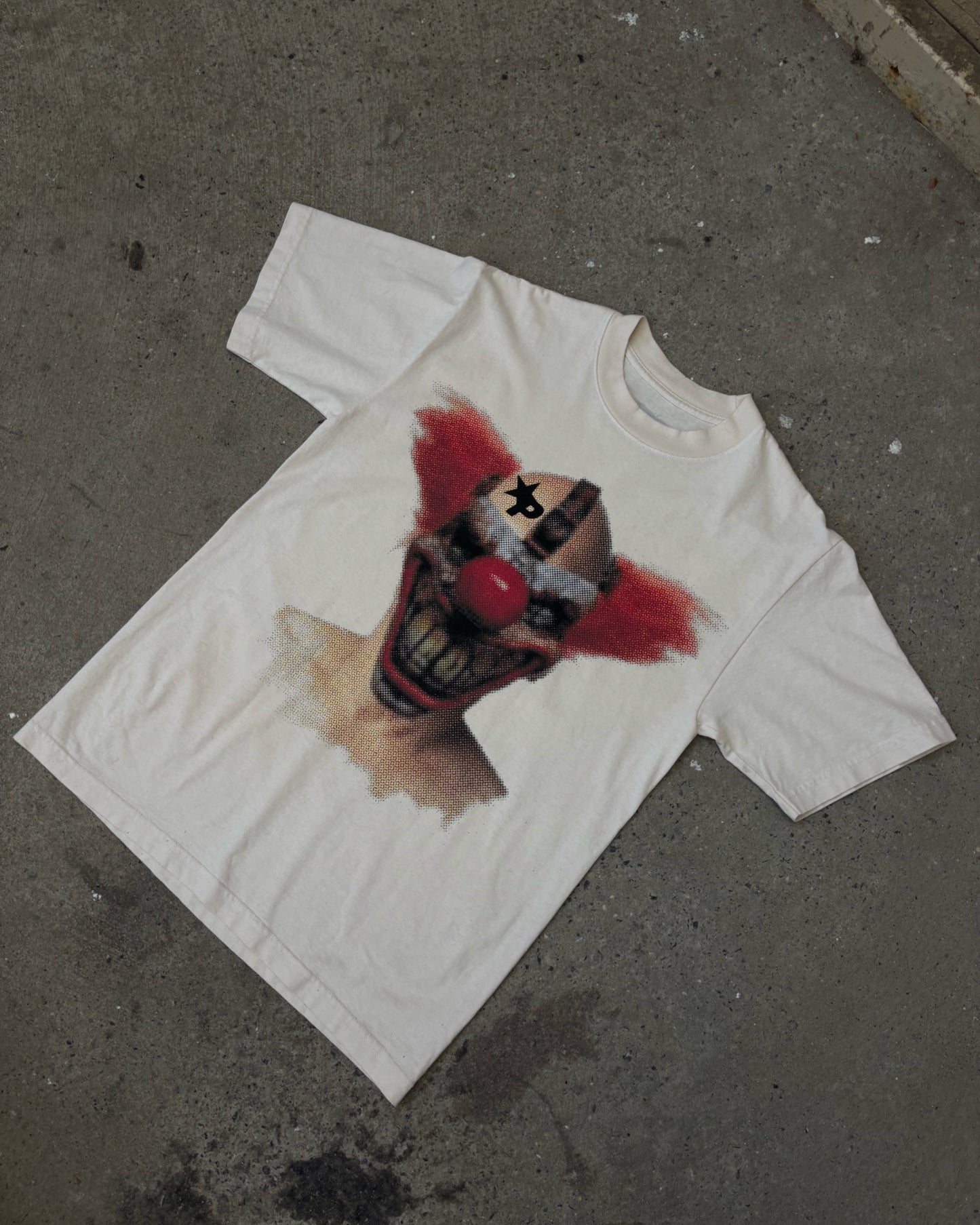 TWISTED CLOWN TEE CREME